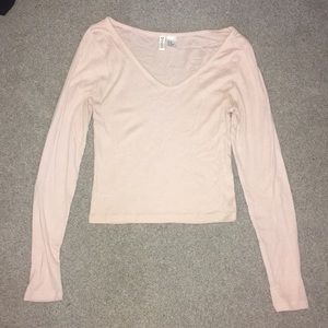 elegant pink long sleeve crop top!